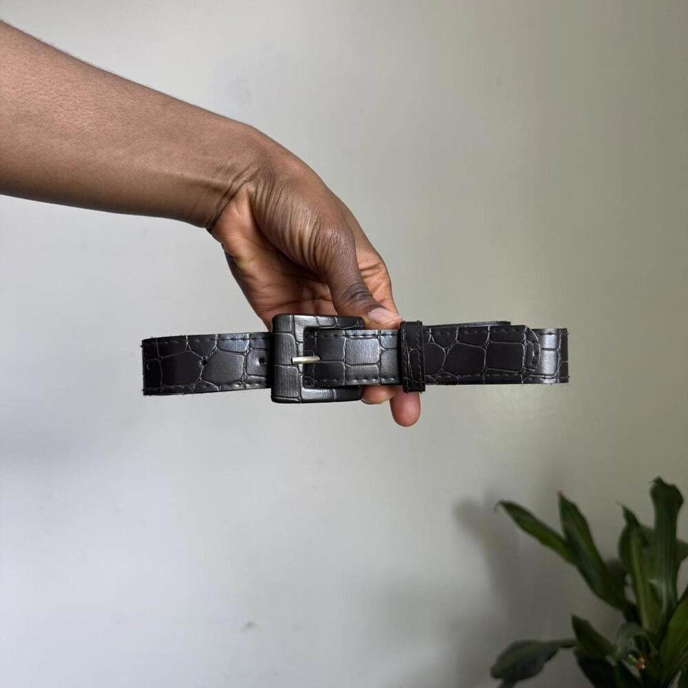 Vintage faux‎ croco belt in brown